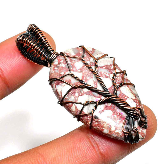 Serenity’s Embrace – Pink Quartz Copper Pendant