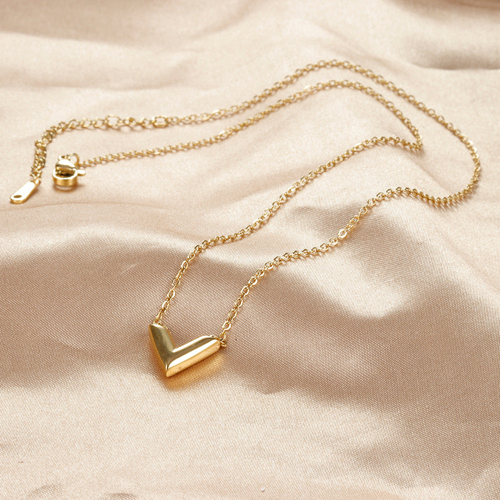 Vera Gold V-Necklace