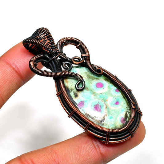 Earth’s Embrace – Copper-Wrapped Natural Stone Pendant