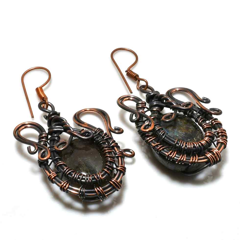Selene’s Gaze – Oxidized Copper Labradorite Earrings