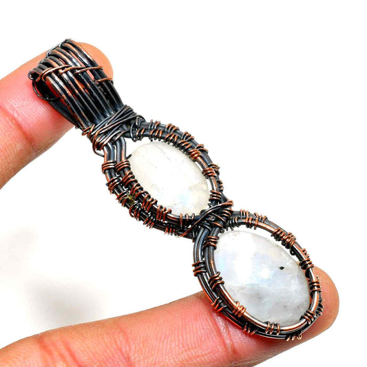 Luna’s Embrace – Moonstone Copper Pendant