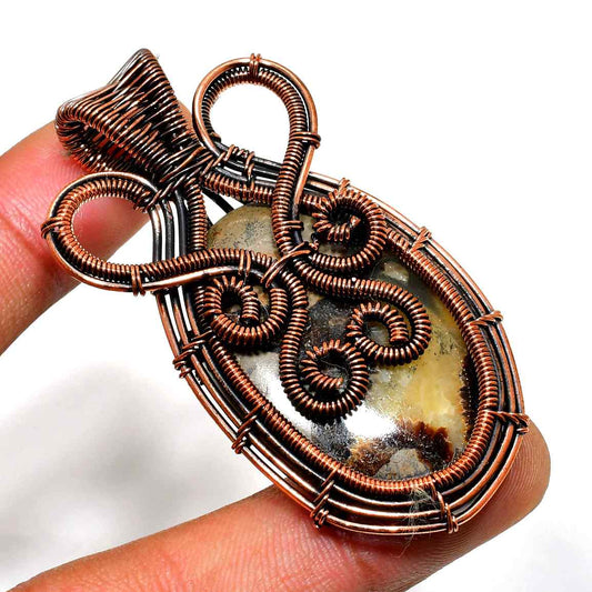 Gaia’s Embrace – Copper-Wrapped Agate Pendant