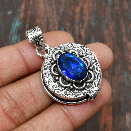 Tranquil Tide – Sterling Silver Blue Locket