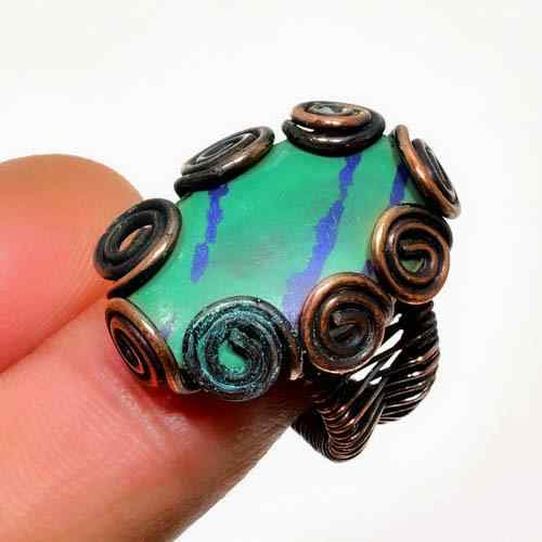 Verdant Spiral – Green Gemstone Copper Ring