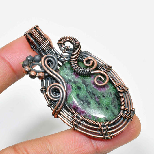 Serenity’s Embrace – Artisan Wire-Wrapped Gemstone Pendant
