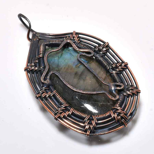 Aurora’s Flash – Labradorite Copper Pendant