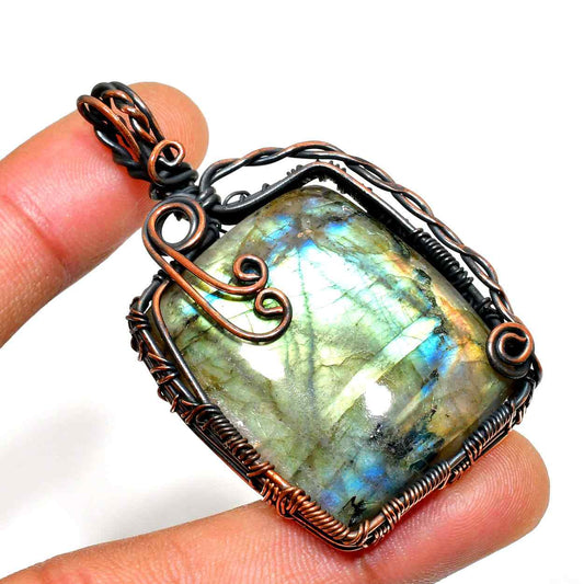 Nova’s Shimmer – Oxidized Copper Labradorite Pendant