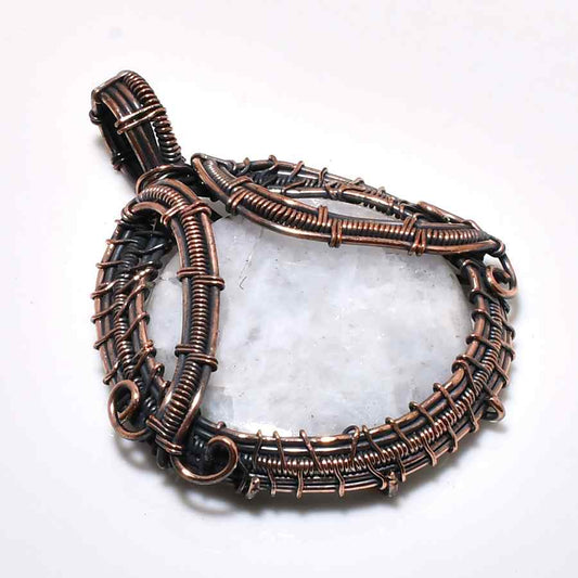 Luna’s Clarity – Copper Quartz Pendant