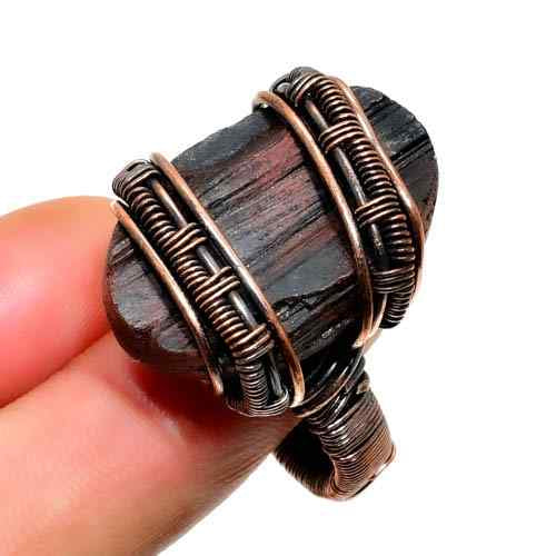Rustic Shield – Black Tourmaline Copper Ring