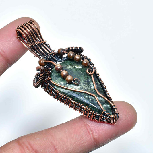 Ember’s Embrace – Moss Agate Copper Wire Pendant