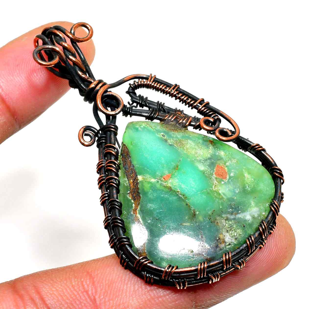 Verdant Embrace – Green Stone & Copper Pendant