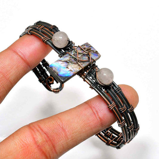 Celestial Harmony – Labradorite & Moonstone Copper Bracelet