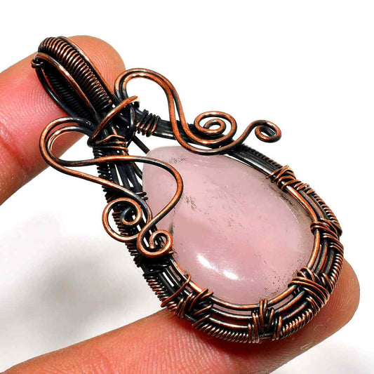 Amora’s Embrace – Rose Quartz Copper Pendant