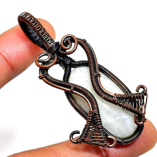 Serenity’s Aura – Amethyst Copper Pendant