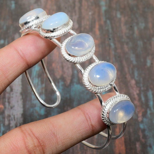 Luna’s Embrace – Moonstone Sterling Silver Cuff