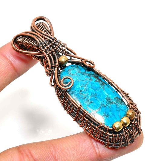 Serenity’s Embrace – Turquoise Copper Pendant