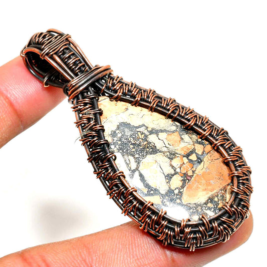 Highland Soul – Oxidized Copper Stone Pendant