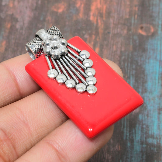 Scarlet Serenade – Coral & Silver Pendant