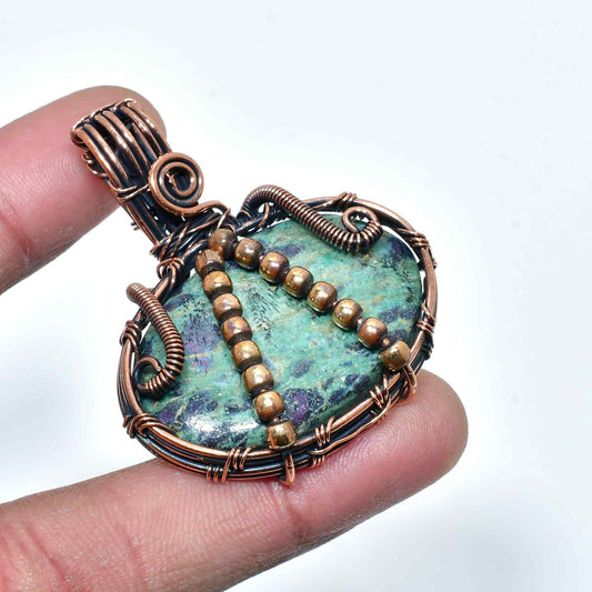 Verdant Embrace – Copper-Wrapped Green Stone Pendant
