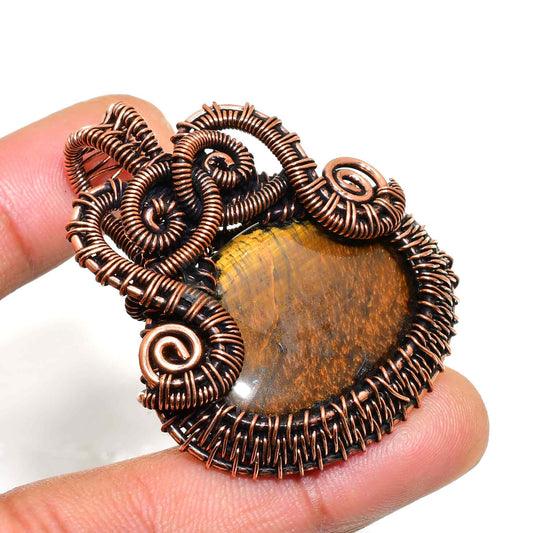 Courage’s Embrace – Tiger’s Eye Copper Pendant