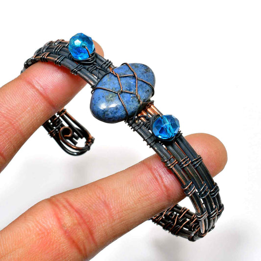 Celestial Embrace – Lapis Lazuli Wire-Wrapped Bracelet