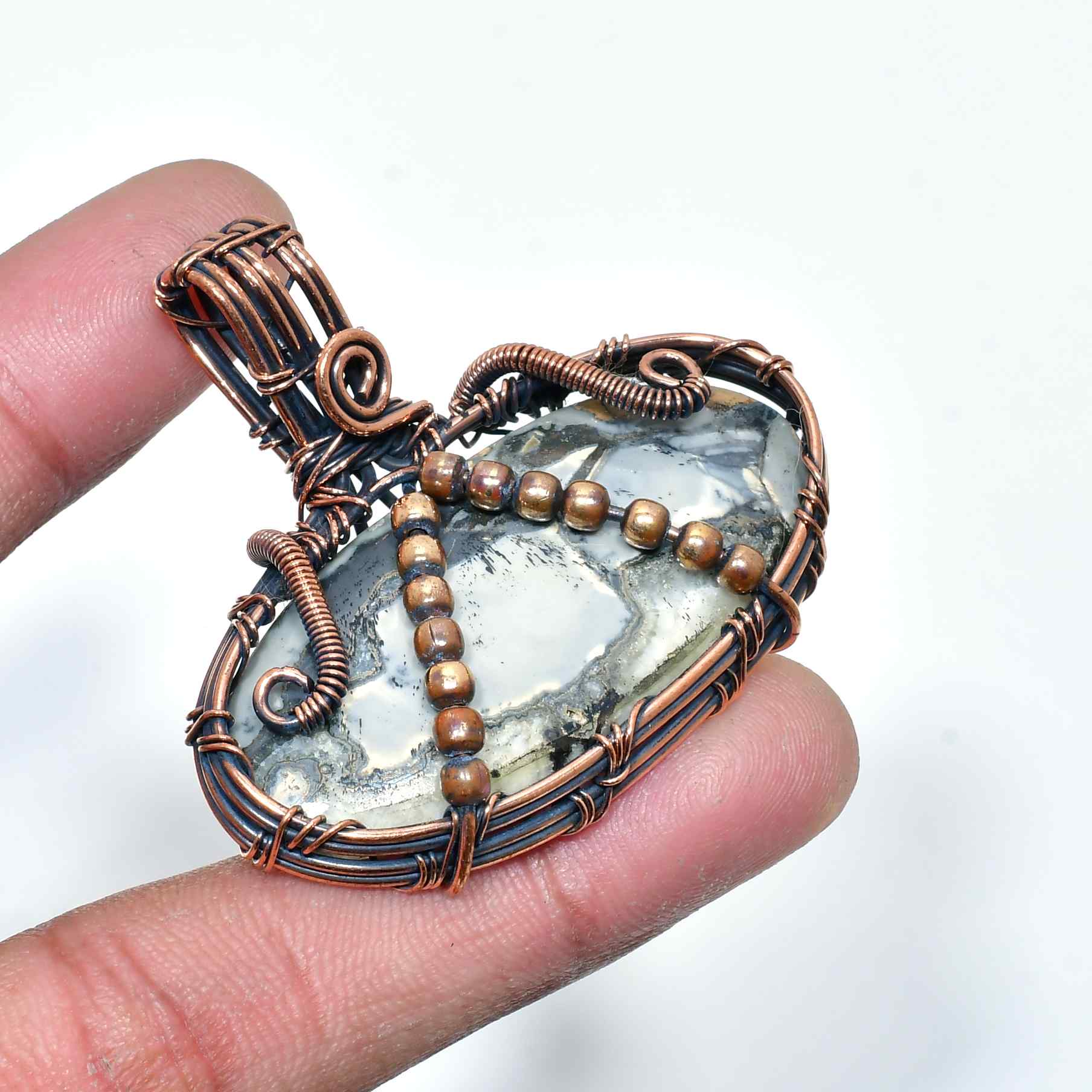 Serenity’s Embrace – Agate & Copper Pendant
