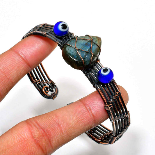 Selene’s Shield – Labradorite Copper Cuff