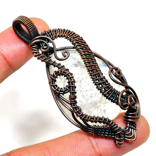 Celestial Radiance – Clear Quartz Copper Pendant