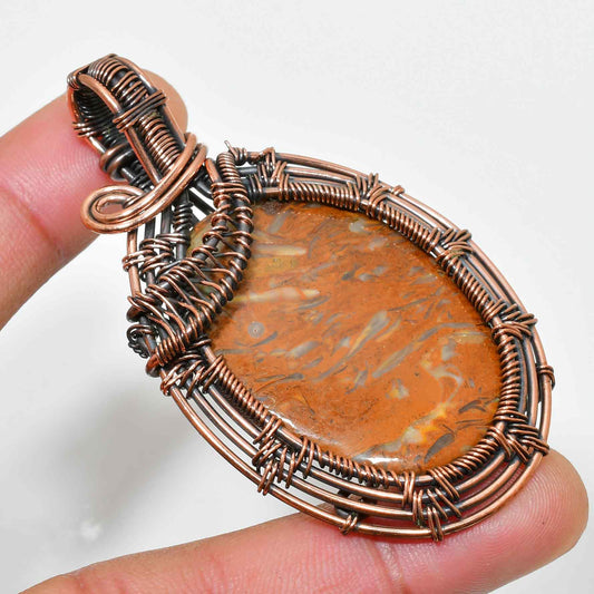 Terra’s Embrace – Agate & Oxidized Copper Pendant