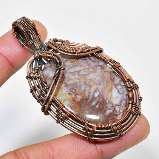 Gaia’s Embrace – Agate Copper Pendant