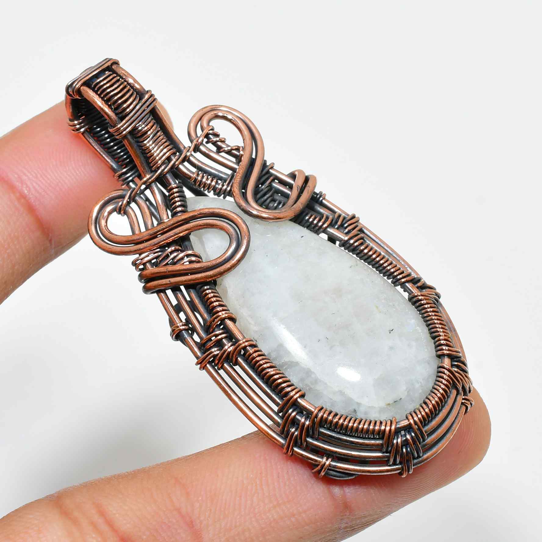 Moonlit Harmony – Copper-Wrapped Moonstone Pendant