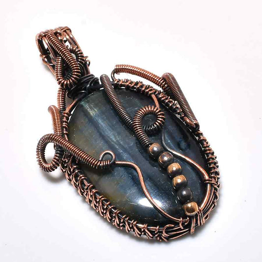 Celestial Harmony – Oxidized Copper Labradorite Pendant