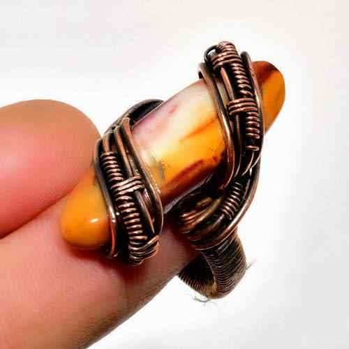 Amber’s Embrace – Copper-Wrapped Amber Ring