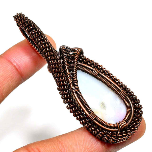 Luna’s Radiance – Iridescent Opal & Copper Pendant
