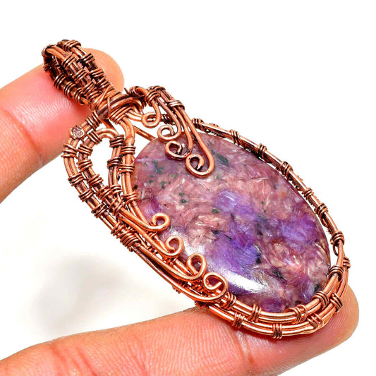 Astra’s Aura – Amethyst Copper Pendant