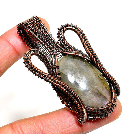 Mystic Aurora – Labradorite Copper Pendant