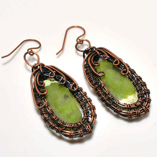 Verdant Embrace – Jade & Oxidized Copper Earrings