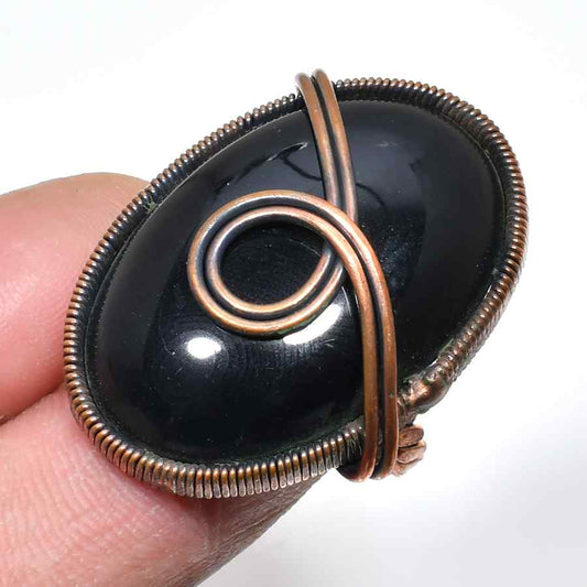 Nightfall Embrace – Black Onyx Copper Pendant