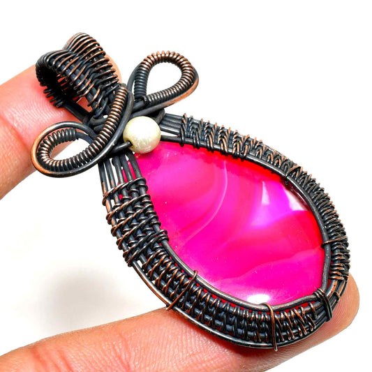 Rosy Resonance – Pink Agate Copper Pendant