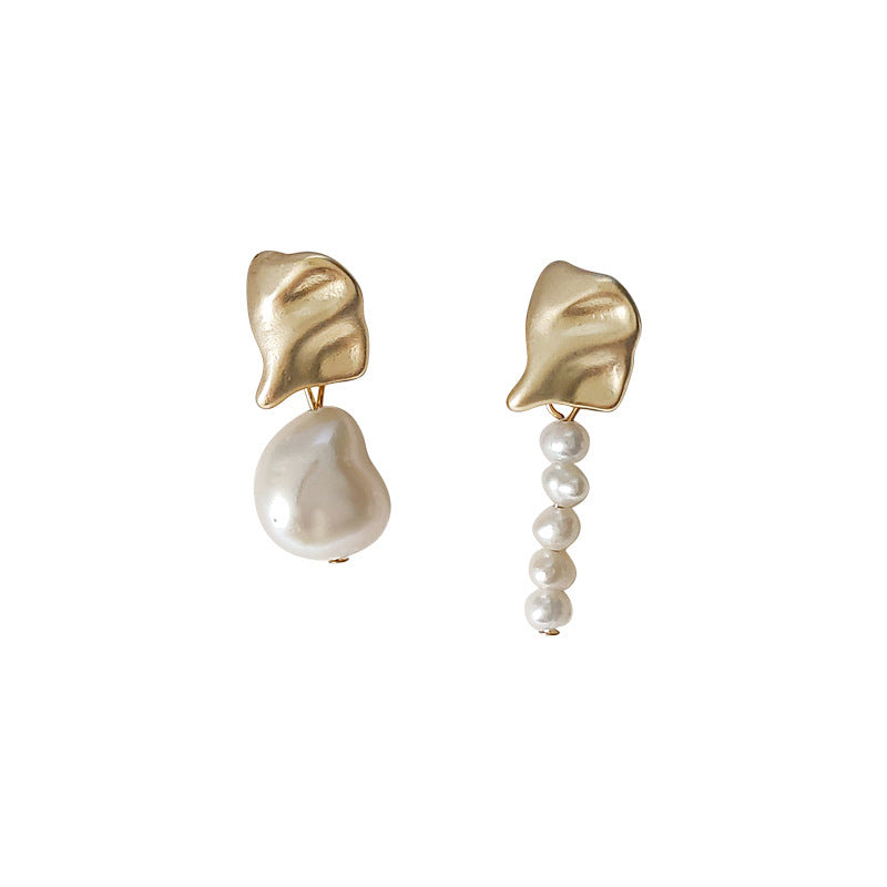 Perrie Pearl Earrings