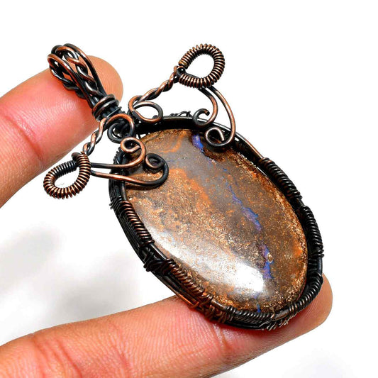 Terra’s Embrace – Agate Copper Pendant