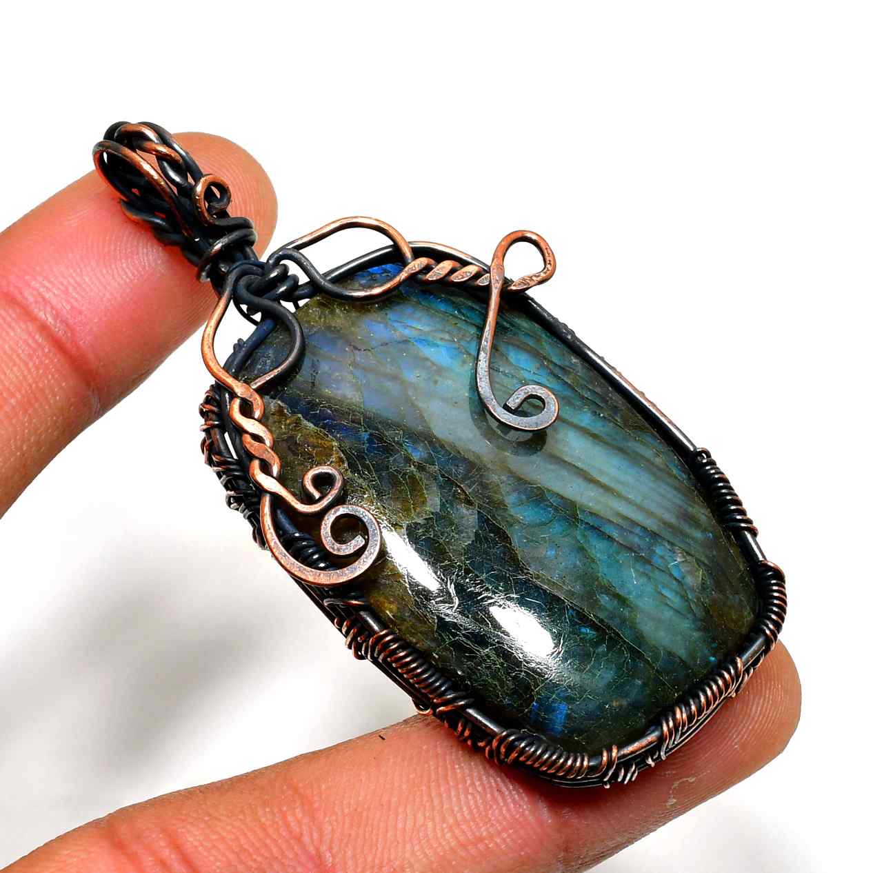 Celestial Cascade – Labradorite Copper Pendant