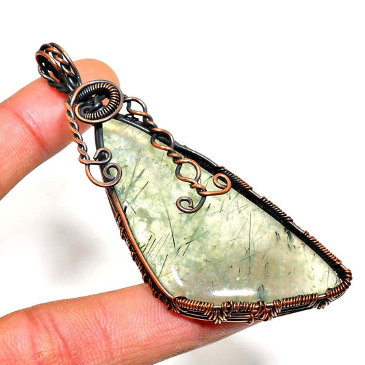 Luna’s Clarity – Quartz & Copper Pendant