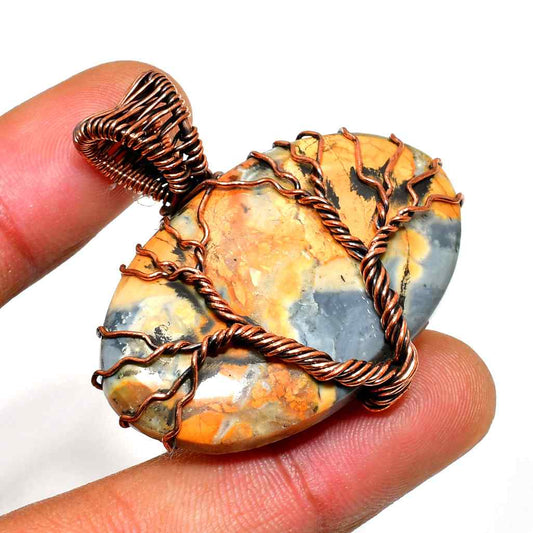 Terra’s Harmony – Agate Copper Pendant