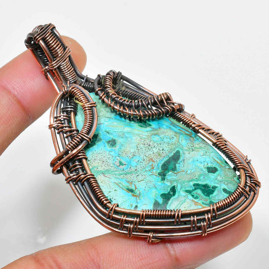 Azura’s Embrace – Turquoise Copper Pendant