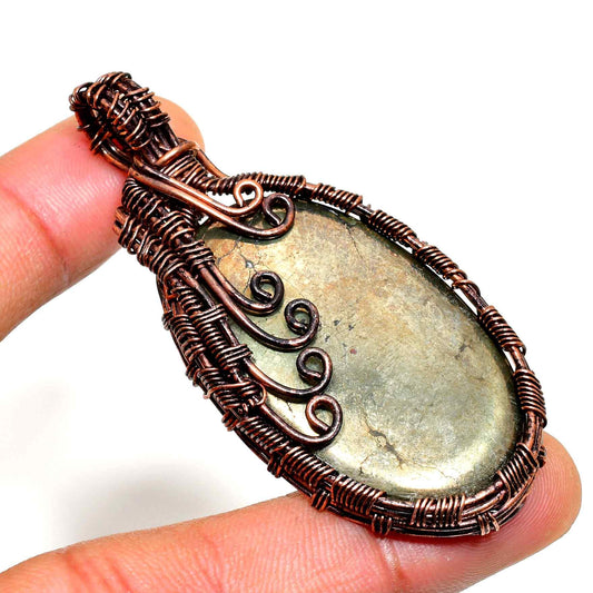 Radiant Connection – Labradorite & Oxidized Copper Pendant