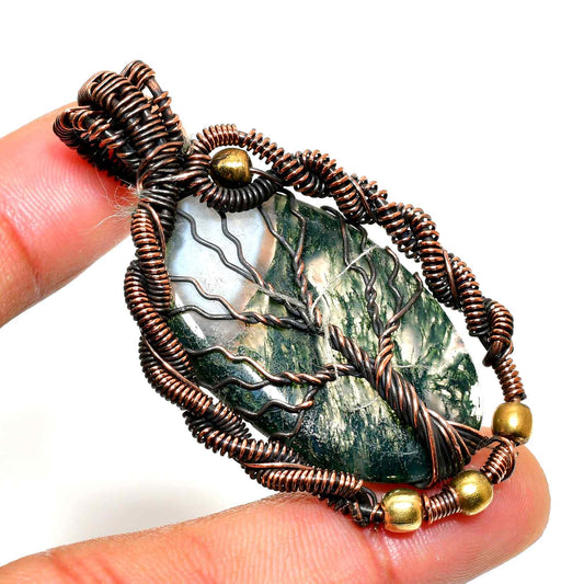 Verdant Embrace – Moss Agate Copper Pendant