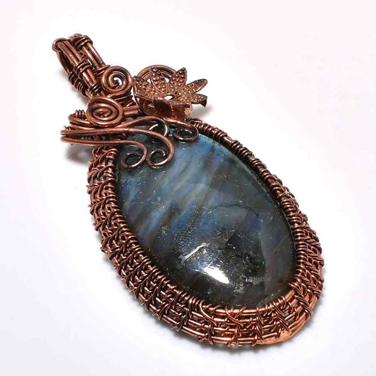 Celestial Waves – Labradorite Copper Pendant