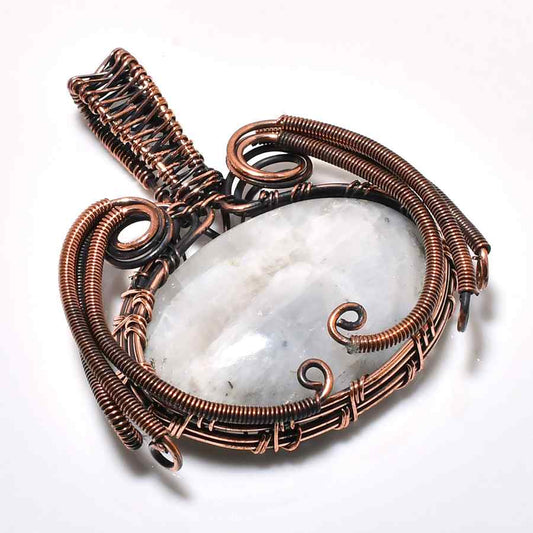 Celestial Whisper – Labradorite Copper Pendant