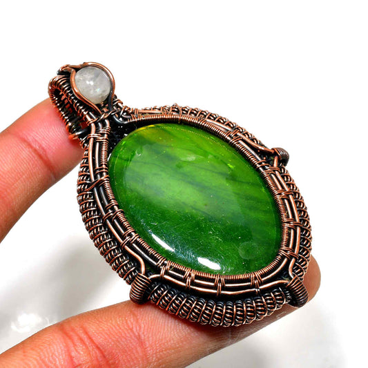 Verdant Harmony – Handwoven Green Jade & Copper Pendant
